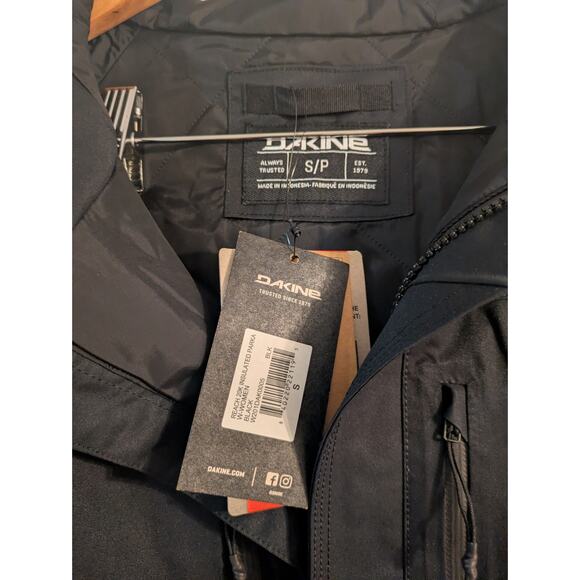Dakine Reach 20k Insulated Women's Winter Jacket S Black NWT - Picture 6 of 8